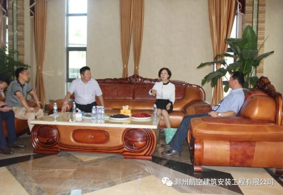 9市委组织部副部长、市委非公工委书记焦艳与航空建安董事长了解党建工作.png